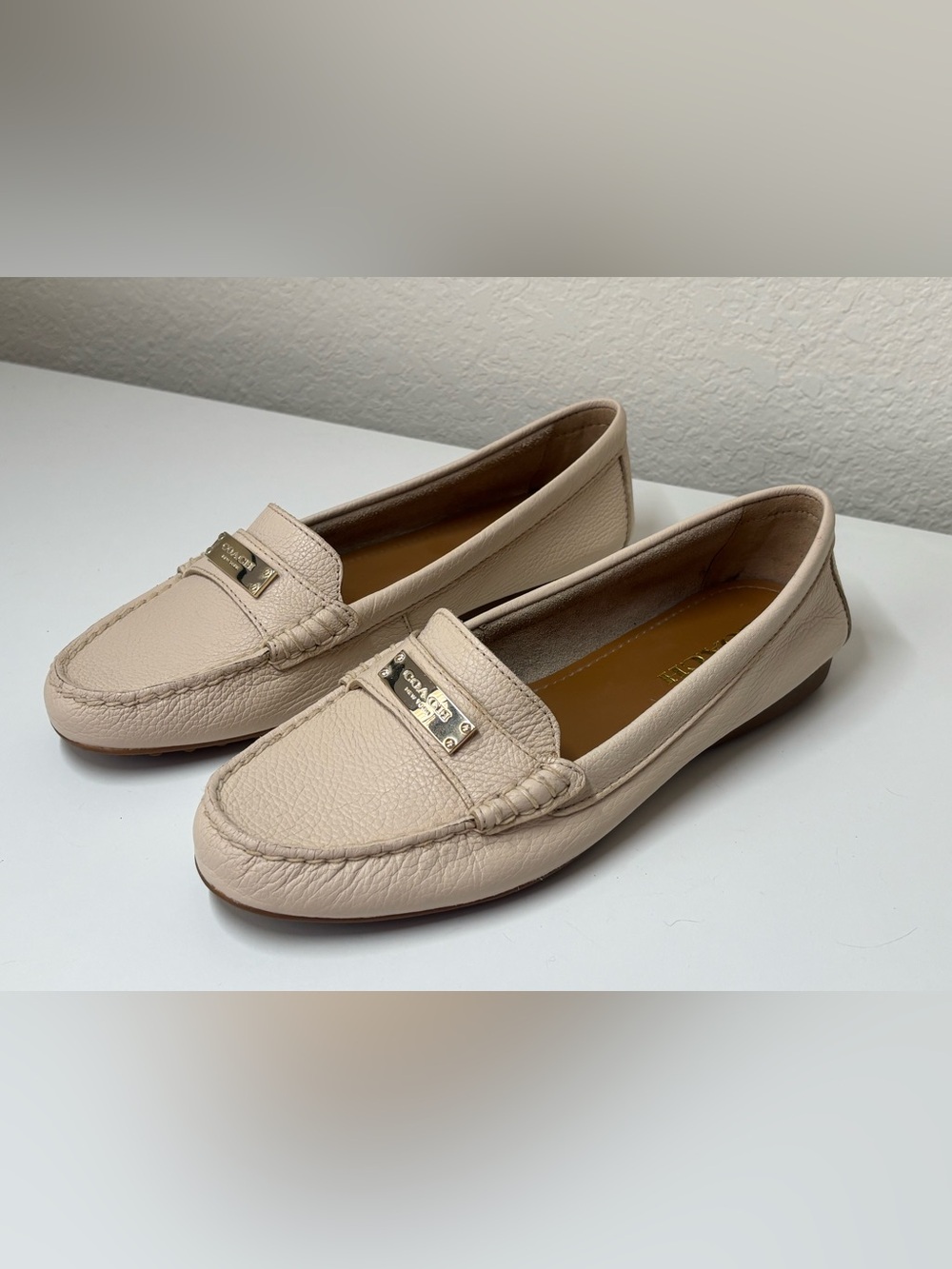 Women’s Coach Frederica Slip On Loafers Size 8.5B